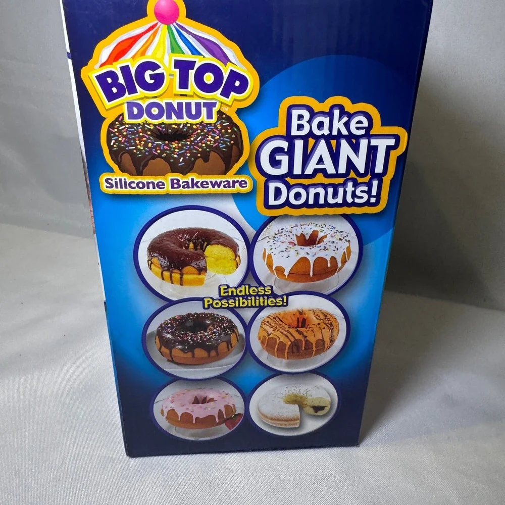 Big Top Donut Giant Silicone Bakeware 3‎ Piece Mold Set Red As Seen On TV
